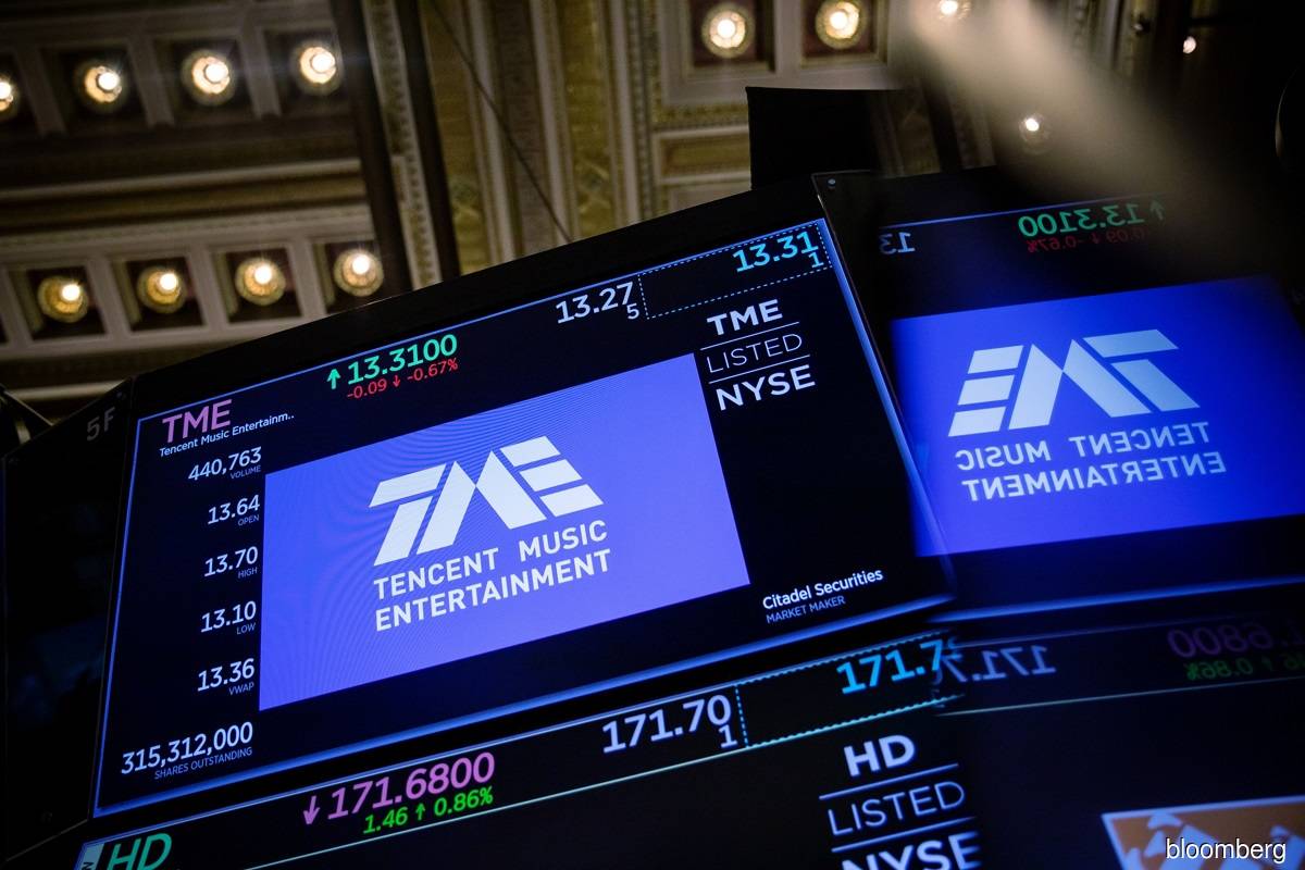 China orders Tencent to give up exclusive music rights